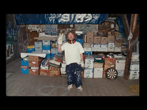 Benny Sings and Stones Throw