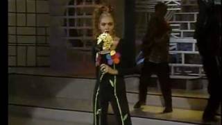 Thalia - Un Pacto Entre Los Dos (En Vivo)