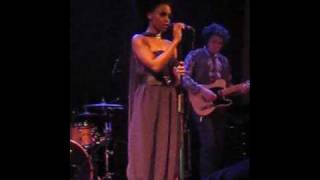 Skye - What's Wrong With Me?