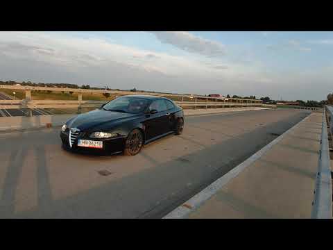 Alfa Romeo GT 2.0 Jts straight pipe sound