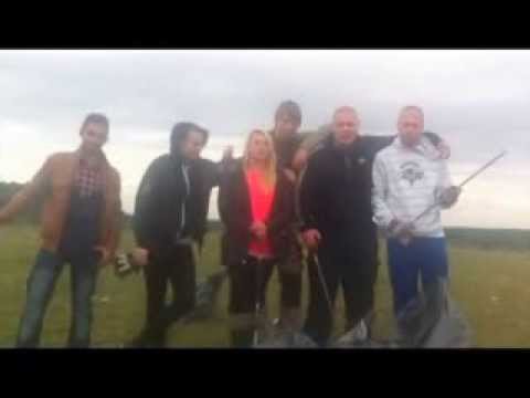 Teufelsberg wird vom Pyronale-Müll befreit