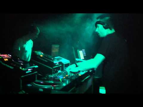 Mike Drama @ Flatlife Records Vs. Global Aura 20-11-2010 Area 51 Eindhoven (NL)