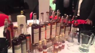 Holiday Cocktail Lounge Pop-up &amp; Exquisite Selection Tasting