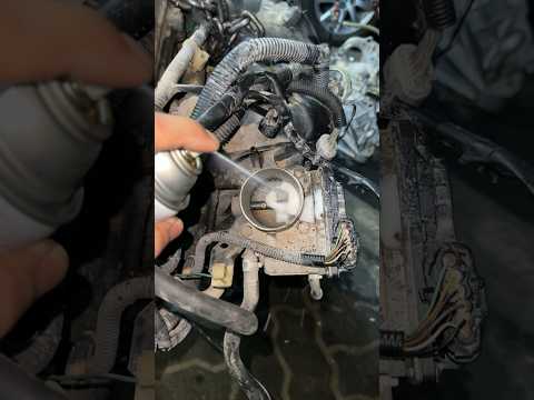 How to clean throttle body #throttlebody #clean #autoelectrician