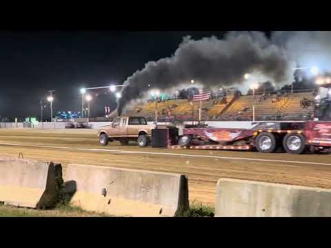DT466 powered Ford pulling truck