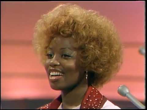 American Bandstand 1976  Interview Soul Train Gang
