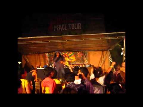 Solo Banton - Kung Fu Masta (Live in Sri Lanka 23rd of Dec.) + Soom T and Mungo's HIFI