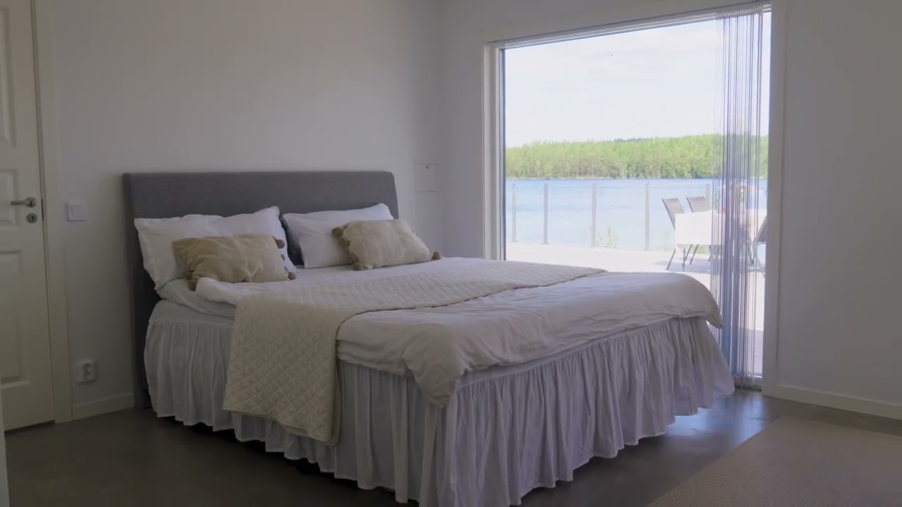 2 rum Vinterbonat fritidshus på Sör-Älgen 272 Hällefors kommun - video