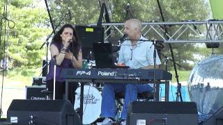 Dan Hill @ Canada Day celebration in Toronto Woodbine Park--Can&#39;t we Try--Live 2011-07-01