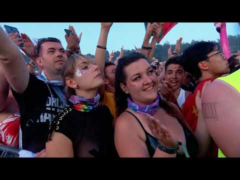 Armin van Buuren y Luke Bond ft. KARRA - Revolución  at Tomorrowland 2019