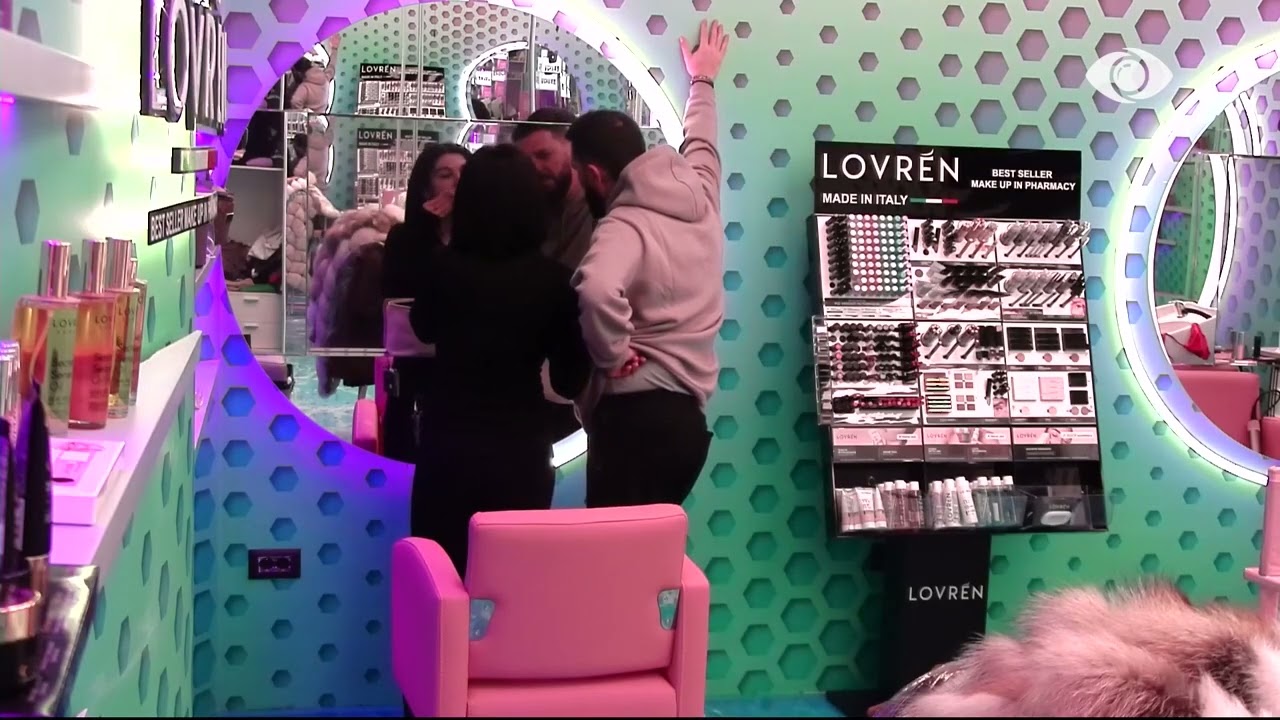 “Shih me kë rri”, Lore-Mirit për raportin e tij me Stinen: Duket sikur të grupi i rinjve kundër…