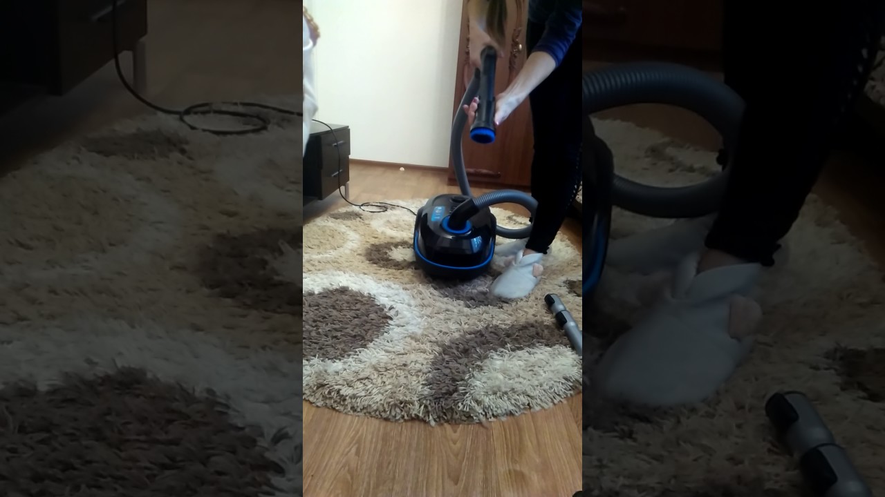 Пылесос Philips FC8585/01 черный