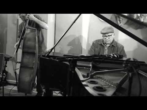 Play Video Youtube Video