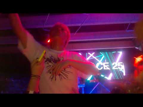 SUPREME BOI - CYPHER PT. 3 ft. KIDOH (ROCKBOTTOM live in Milan 2018)