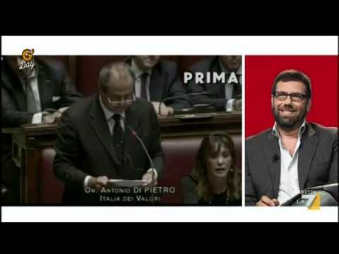 G'DAY con Geppi Cucciari 24/06/2011 - Silvio Berlusconi e Tonino Di Pietro - la vera storia