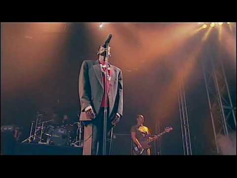 2. Faithless - Insomnia (Glastonbury 2002  widescreen HiQ)