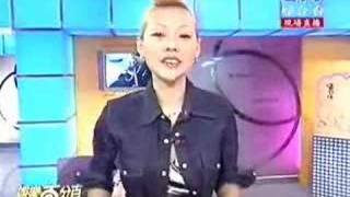 [問卦] 小S不但很敬業而且很挺大S了吧