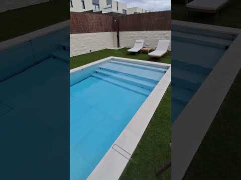 🩵 Suelo o fondo móvil de piscina