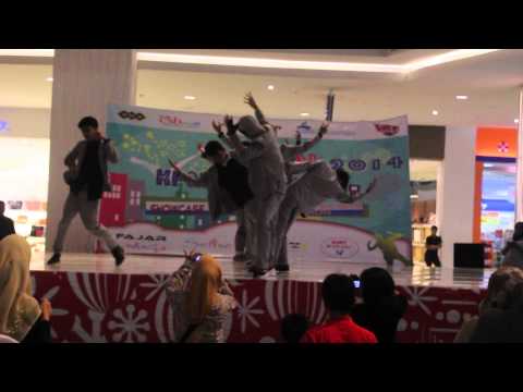 EXO GROWL + WOLF Dance Cover Live At CSB Mall (By HOWLER)