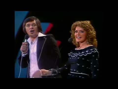 The Swarbriggs Plus Two - It's Nice to Be in Love Again - Ireland - Eurovision Song Contest 1977