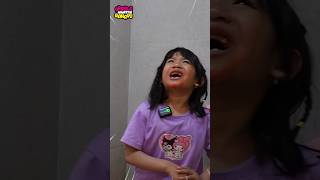 Download lagu VOMITING BLOOD #shorts mp3