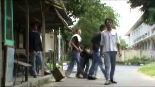 Download lagu tawuran sadis ngeri banget terbaru 2015 mp3