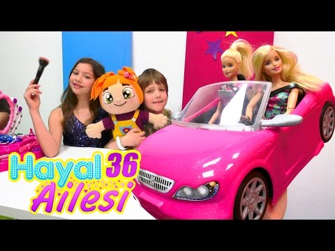 Adrian Lili'ye Barbie arabası alıyor