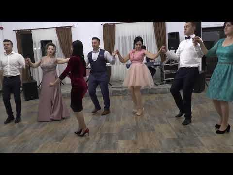 ADI RUSU & OANA - Cea mai tare hora la nunta