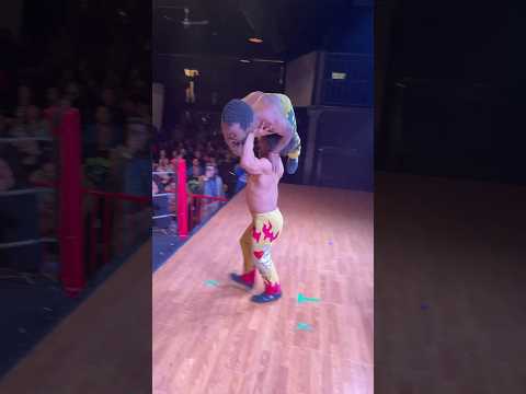 Micro Wrestler tosses Opponent! #prowrestling