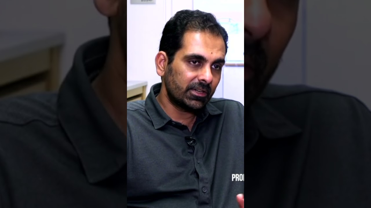 Bomb-Sniffing Locusts: guided by odors and remote control