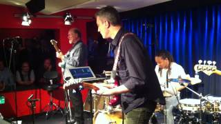 John Scofield Überjam Band, "Curtis Knew (Vol. 1)", Nov. 19th, 2013, Jazz Club Hannover (Germany)