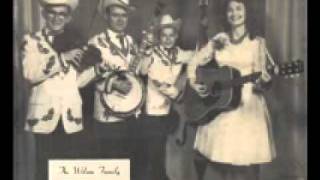 The Wilson Family Sings - Shake My Mothers Hand For Me.wmv