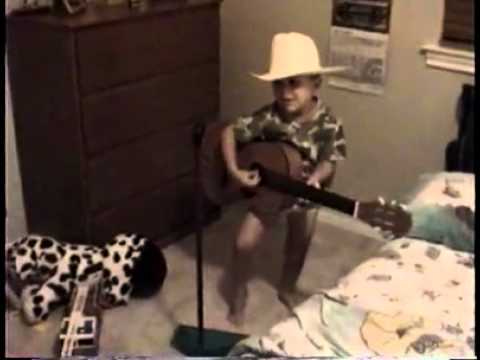 Austin Mahone singing and playing guitar when he was 3 years old