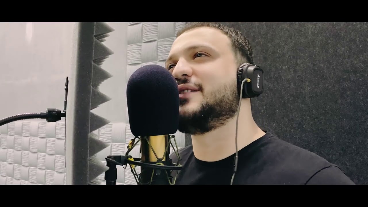 1 армянскую песню. Певец арменчик. Ергер 2022. Армянский певец айко гевондян. Арабо испирян.