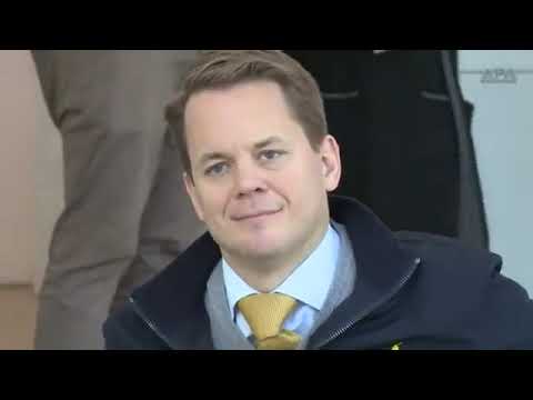 Rollstuhlfahrer trainierten mit Exoskelett