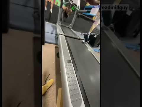 Crocs vs Converse 🔥 Shoe battle