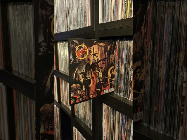 Vídeo relacionado con Where I Reign:The Very Best Of The Noise Years 1995-2003 (2CD)