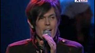 Paint It Black &amp; Kiss From A Rose