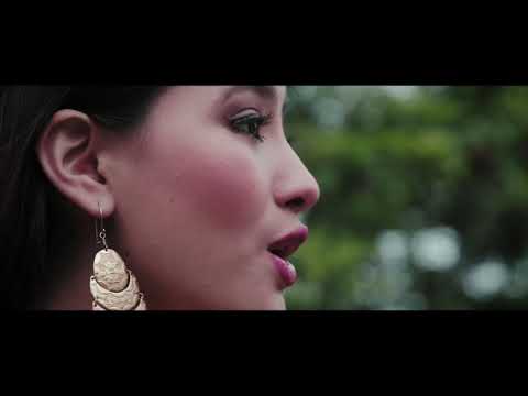 Karla Sofia  -  Amor Herido