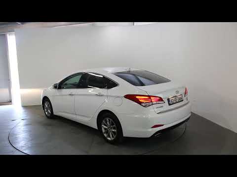 Hyundai i40 SE NAV 1.7 Diesel - Image 2