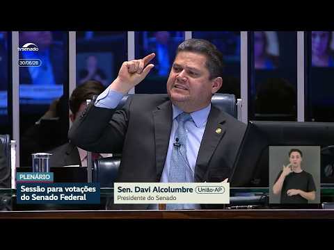 Alcolumbre rebate críticas sobre pautas com impacto orçamentário