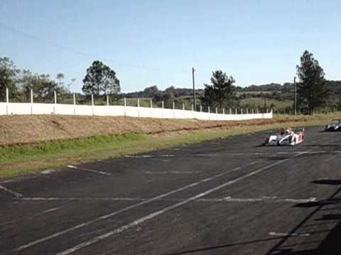 Endurance 3Hrs de Tarumã 2013#22Mostrando todos os carros.