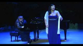 Elaine Alvarez and Elaine Rinaldi perform 'Cacilie' by Strauss