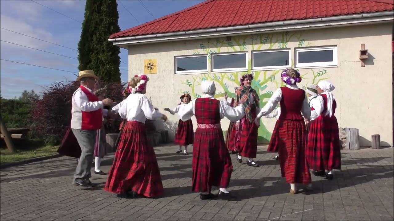  Kumeliņi, kumeliņi