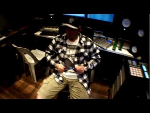 subjectz - ironmanny feat storme of soul benefits, poetik & lazy j (produced by ironmanny)