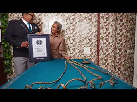 longest fingernails on a single hand ever!!