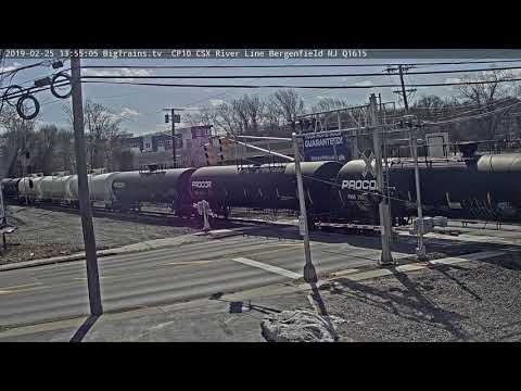 2- 25-2019 13:49 sb stack trailers CSX 869, 7789 Q010