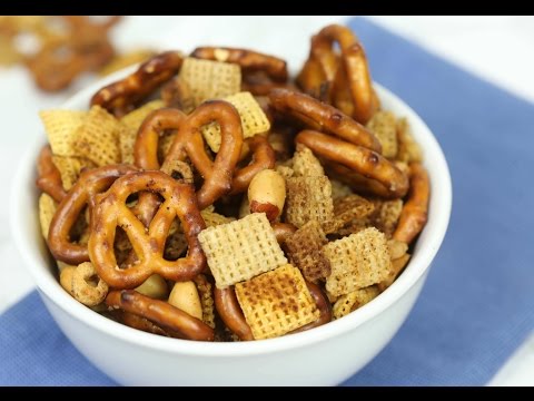 Slow Cooker Party Snack Mix