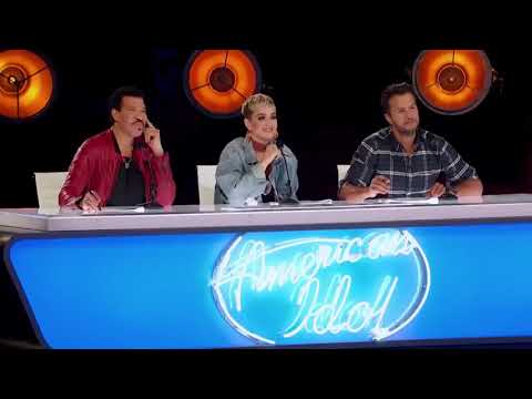 Britney Holmes - Live Performance of “Dive”