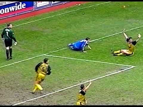 LATICS CLASSICS: Wigan Athletic 3 Oxford United 2 - April 14th 2001